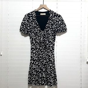 MICHAEL Michael Kors Size-Medium Black and White Petal Matte Jersey Floral Dress
